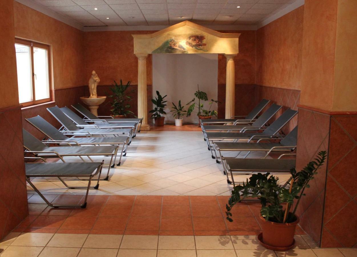 Sporthotel Neuburg 多瑙河畔诺伊堡 外观 照片